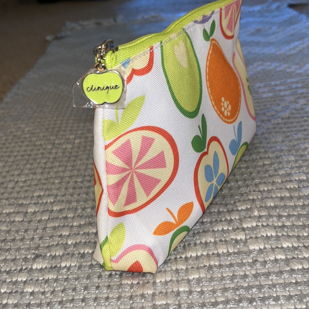 new clinique makeup bag
